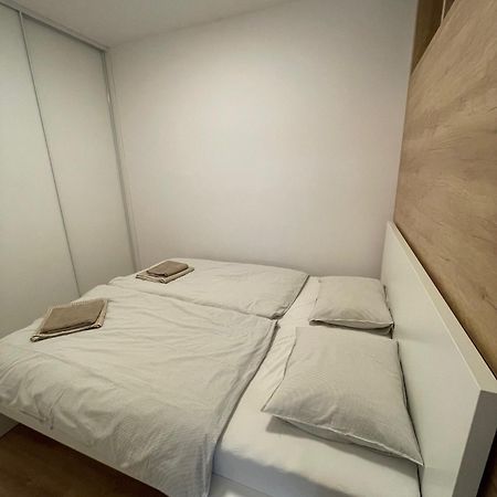 Apartman Petronela 布拉迪斯拉发 外观 照片