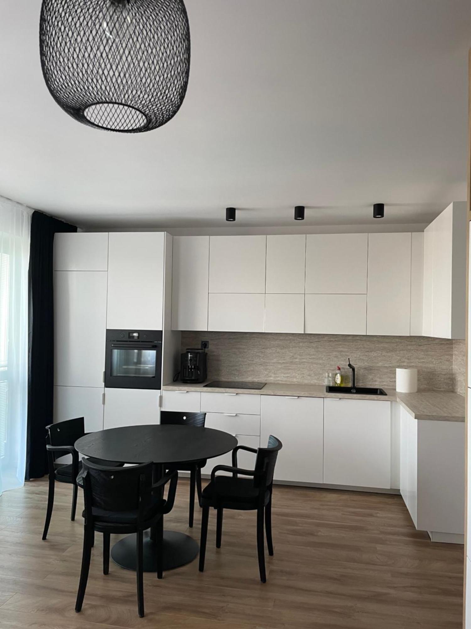 Apartman Petronela 布拉迪斯拉发 外观 照片