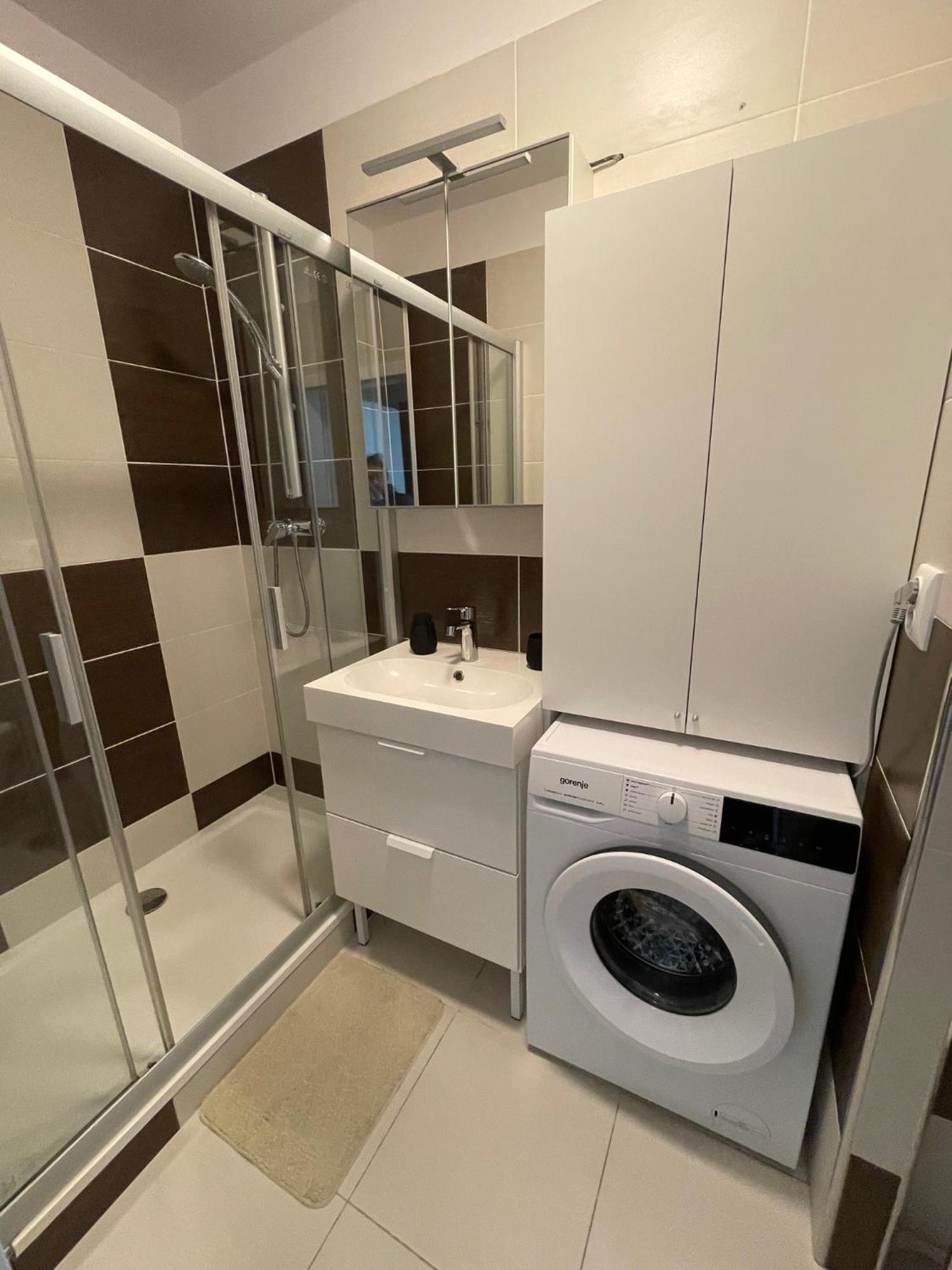 Apartman Petronela 布拉迪斯拉发 外观 照片